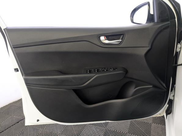 Hyundai Solaris II Рестайлинг с пробегом 2020 года, цена 1 050 000 рублей, 222334 км, седан, Автокод Объявления