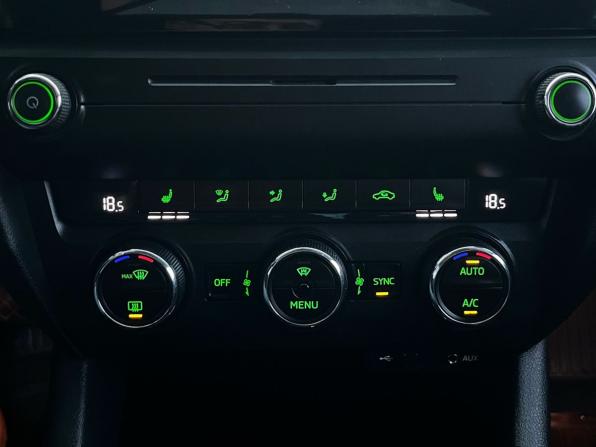 Skoda Octavia III (A7) с пробегом 2015 года, цена 1 350 000 рублей, 190233 км, лифтбек, Автокод Объявления