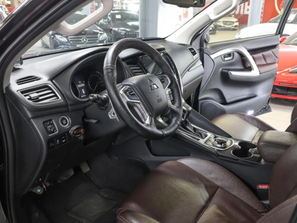 Mitsubishi Pajero Sport III с пробегом 2018 года, цена 3 398 000 рублей, 103018 км, внедорожник, Автокод Объявления