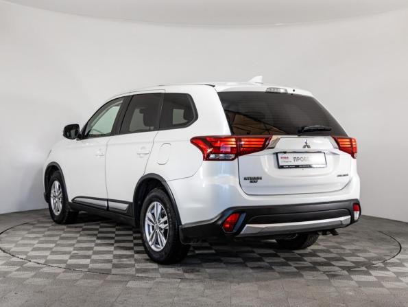 Mitsubishi Outlander III Рестайлинг 2 с пробегом 2018 года, цена 1 899 000 рублей, 110978 км, внедорожник, Автокод Объявления