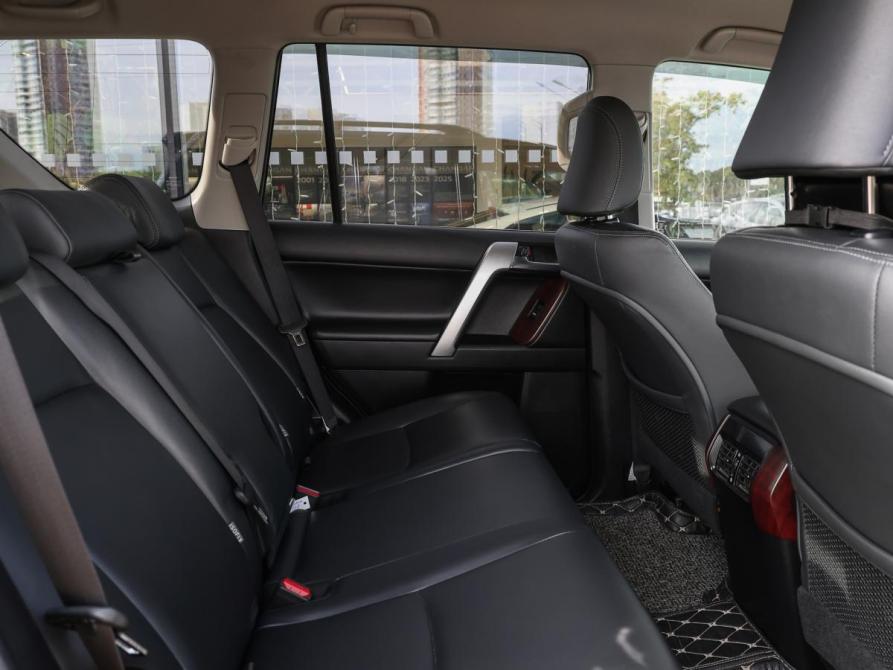 Toyota Land Cruiser Prado 150 Series Рестайлинг 2 Москва  - изображение 10