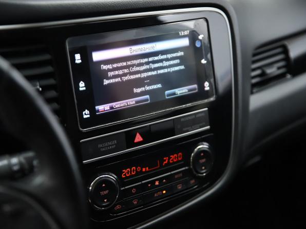 Mitsubishi Outlander III Рестайлинг 3 с пробегом 2019 года, цена 2 190 000 рублей, 109863 км, внедорожник, Автокод Объявления