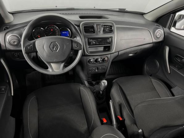 Renault Sandero II с пробегом 2015 года, цена 767 300 рублей, 142375 км, хэтчбек, Автокод Объявления
