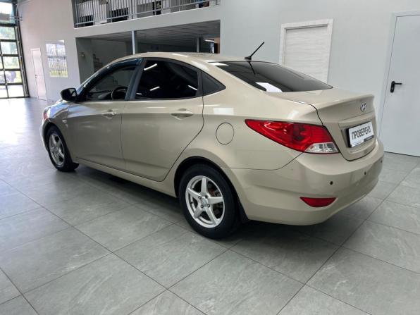 Hyundai Solaris I с пробегом 2012 года, цена 500 000 рублей, 184928 км, седан, Автокод Объявления