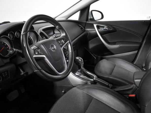 Opel Astra J с пробегом 2011 года, цена 670 000 рублей, 156858 км, хэтчбек, Автокод Объявления