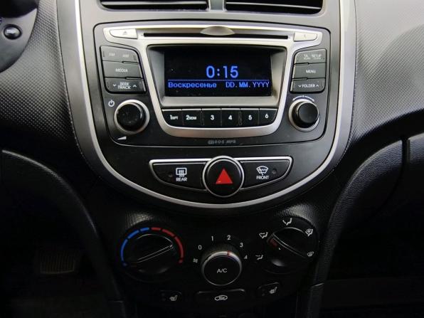 Hyundai Solaris I Рестайлинг с пробегом 2015 года, цена 950 000 рублей, 163941 км, седан, Автокод Объявления