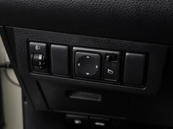 Nissan Tiida I Рестайлинг с пробегом 2012 года, цена 684 000 рублей, 225823 км, хэтчбек, Автокод Объявления