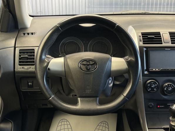 Toyota Corolla X (E140 E150) Рестайлинг с пробегом 2012 года, цена 1 097 000 рублей, 174179 км, седан, Автокод Объявления