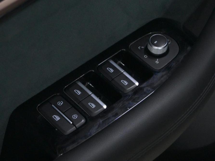 Geely Monjaro I Москва  - изображение 16