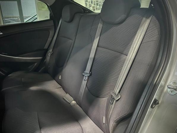 Hyundai Solaris I Рестайлинг с пробегом 2014 года, цена 999 900 рублей, 129000 км, седан, Автокод Объявления