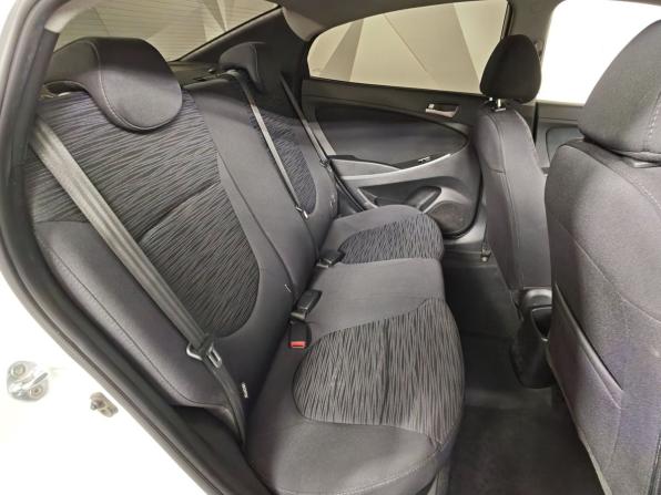 Hyundai Solaris I Рестайлинг с пробегом 2015 года, цена 1 195 000 рублей, 63785 км, седан, Автокод Объявления