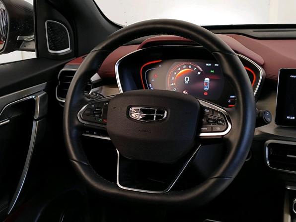 Geely Coolray I с пробегом 2023 года, цена 1 749 000 рублей, 10587 км, внедорожник, Автокод Объявления