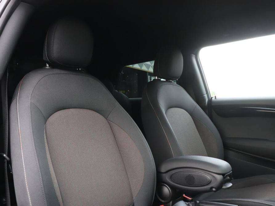 Mini Hatch III (F55/F56) Рестайлинг Москва  - изображение 15