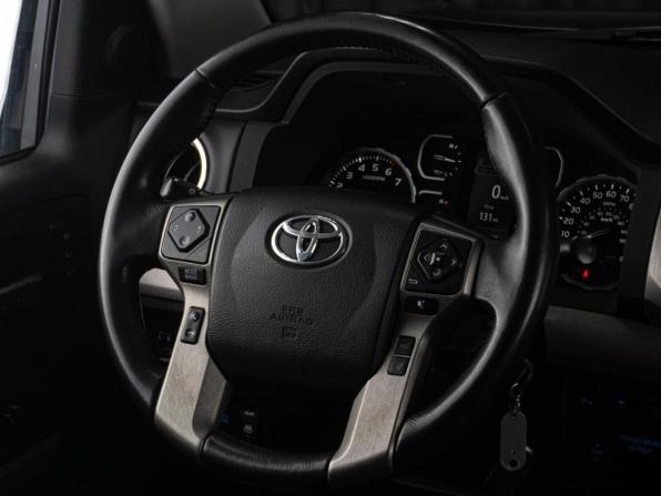 Toyota Tundra II Рестайлинг с пробегом 2018 года, цена 7 099 000 рублей, 123449 км, offers.body_type.unknown, Автокод Объявления