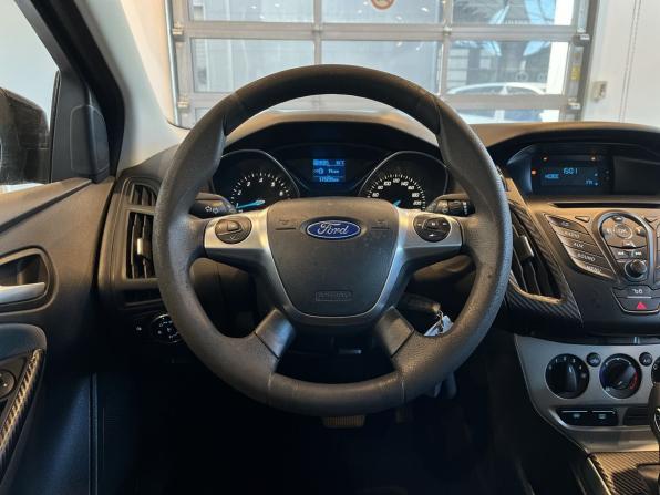 Ford Focus III с пробегом 2013 года, цена 635 000 рублей, 175232 км, седан, Автокод Объявления