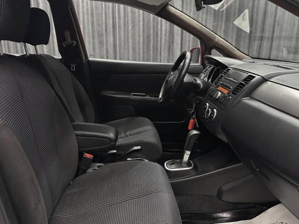 Nissan Tiida I Рестайлинг с пробегом 2011 года, цена 780 000 рублей, 193000 км, хэтчбек, Автокод Объявления