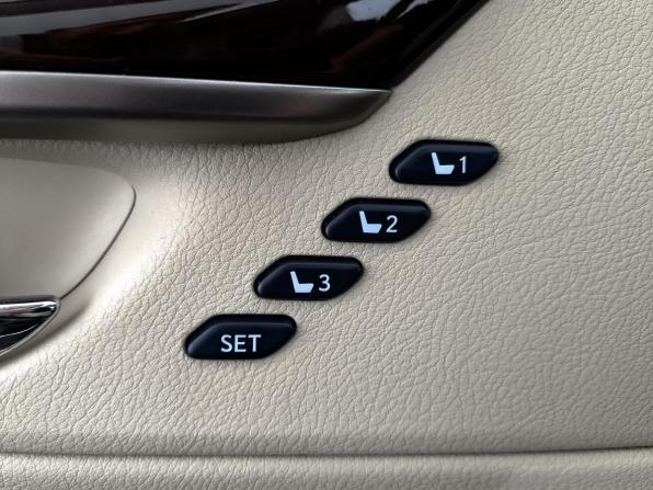 Lexus ES VI Рестайлинг с пробегом 2015 года, цена 2 750 000 рублей, 143650 км, седан, Автокод Объявления