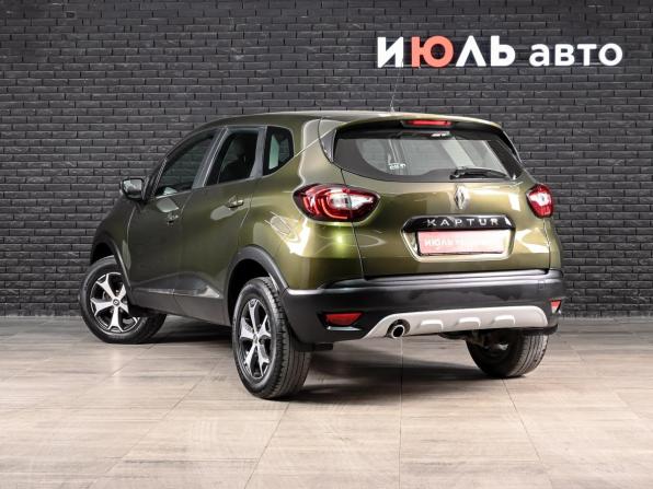 Renault Kaptur I с пробегом 2017 года, цена 1 460 000 рублей, 61748 км, внедорожник, Автокод Объявления