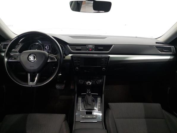 Skoda Superb III с пробегом 2016 года, цена 1 640 000 рублей, 147000 км, лифтбек, Автокод Объявления
