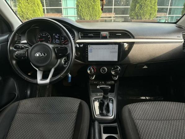 Kia Rio IV с пробегом 2018 года, цена 1 220 000 рублей, 175000 км, седан, Автокод Объявления