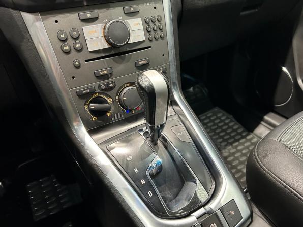 Opel Antara I Рестайлинг с пробегом 2012 года, цена 899 000 рублей, 221661 км, внедорожник, Автокод Объявления