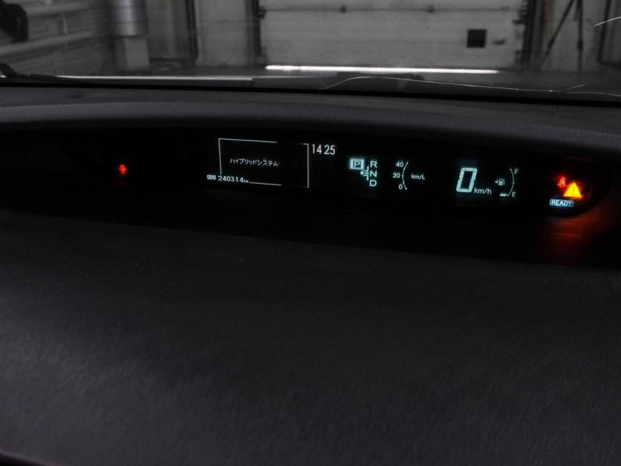 Toyota Prius III (XW30) Воронеж  - изображение 18