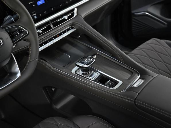 Geely Monjaro I Рестайлинг 2 с пробегом 2026 года, цена 3 999 000 рублей, 13 км, внедорожник, Автокод Объявления
