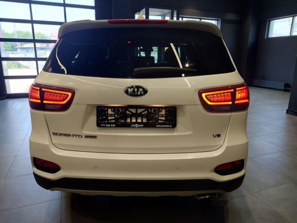 Kia Sorento III Prime Рестайлинг с пробегом 2018 года, цена 2 906 000 рублей, 124771 км, внедорожник, Автокод Объявления
