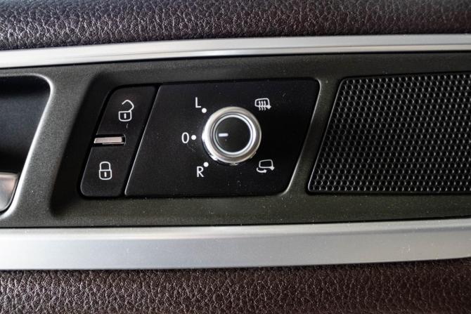 Volkswagen Touareg II с пробегом 2012 года, цена 2 250 000 рублей, 211909 км, внедорожник, Автокод Объявления