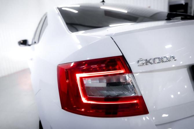 Skoda Octavia III (A7) Рестайлинг с пробегом 2020 года, цена 1 949 000 рублей, 122000 км, лифтбек, Автокод Объявления