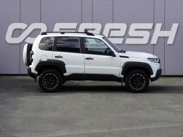 Lada (ВАЗ) Niva Travel I с пробегом 2023 года, цена 1 229 000 рублей, 8003 км, внедорожник, Автокод Объявления