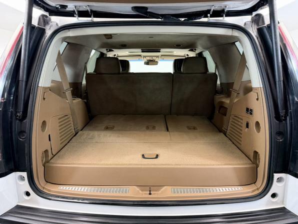 Cadillac Escalade IV с пробегом 2015 года, цена 3 849 000 рублей, 129000 км, внедорожник, Автокод Объявления