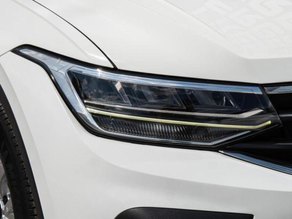 Volkswagen Tiguan II Рестайлинг с пробегом 2021 года, цена 1 899 000 рублей, 189128 км, внедорожник, Автокод Объявления