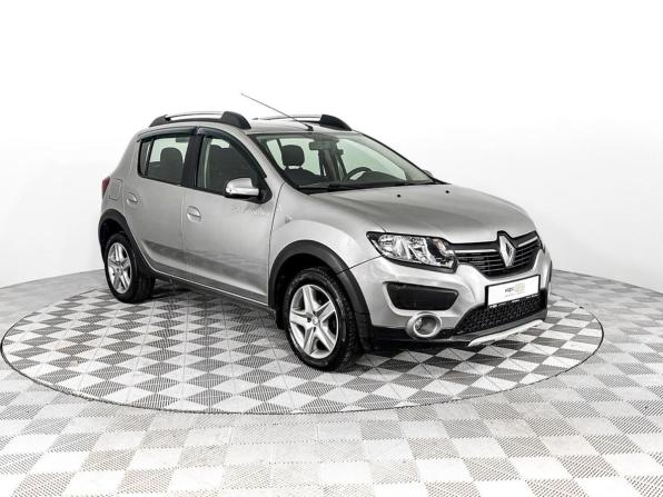 Renault Sandero II с пробегом 2015 года, цена 816 000 рублей, 109922 км, хэтчбек, Автокод Объявления