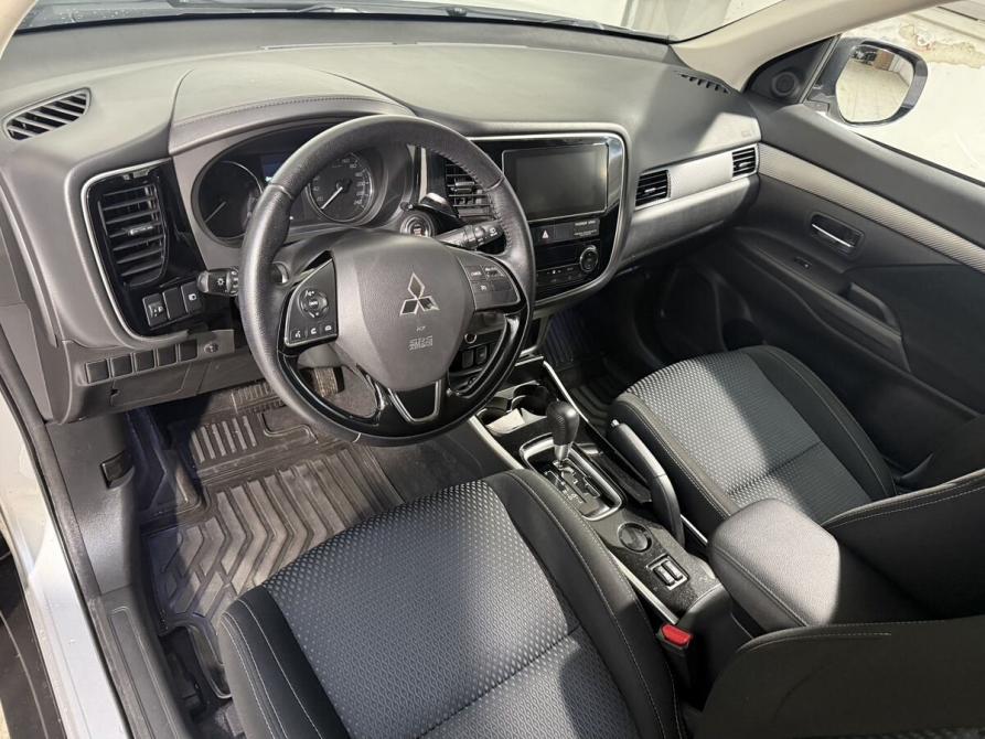Mitsubishi Outlander III Рестайлинг 2 Химки  - изображение 10