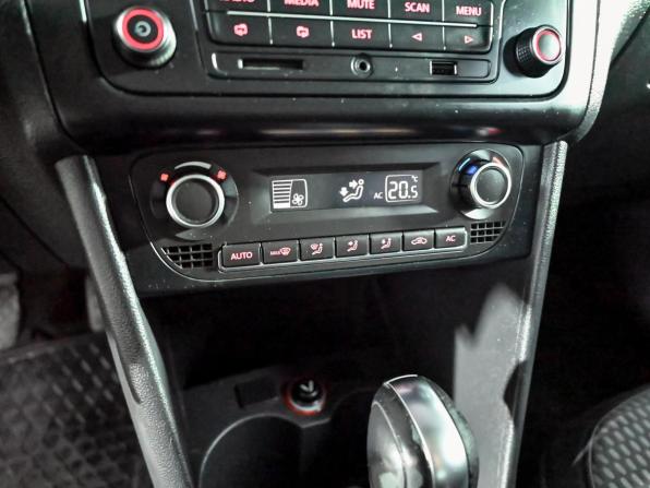 Volkswagen Polo V с пробегом 2013 года, цена 830 000 рублей, 156837 км, седан, Автокод Объявления