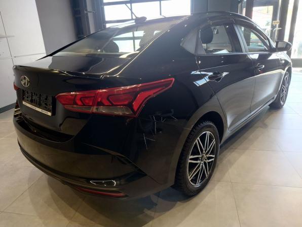 Hyundai Solaris II Рестайлинг с пробегом 2022 года, цена 1 570 000 рублей, 71247 км, седан, Автокод Объявления