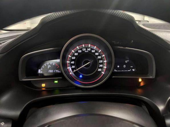 Mazda 3 III (BM) с пробегом 2014 года, цена 1 100 000 рублей, 190171 км, седан, Автокод Объявления