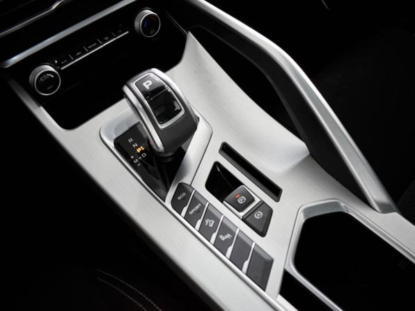 Geely Coolray I с пробегом 2022 года, цена 1 920 000 рублей, 5985 км, внедорожник, Автокод Объявления