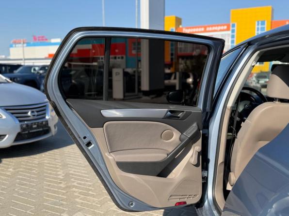 Volkswagen Golf VI с пробегом 2010 года, цена 895 000 рублей, 117722 км, хэтчбек, Автокод Объявления