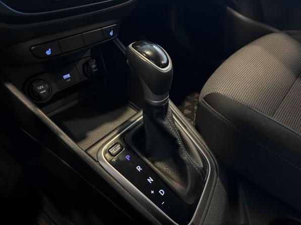Hyundai Solaris II Рестайлинг с пробегом 2022 года, цена 1 459 400 рублей, 112591 км, седан, Автокод Объявления
