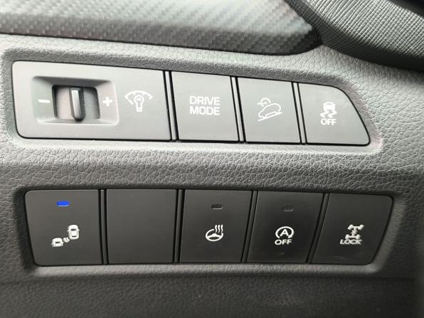 Hyundai Santa Fe III Рестайлинг с пробегом 2017 года, цена 2 078 000 рублей, 236996 км, внедорожник, Автокод Объявления