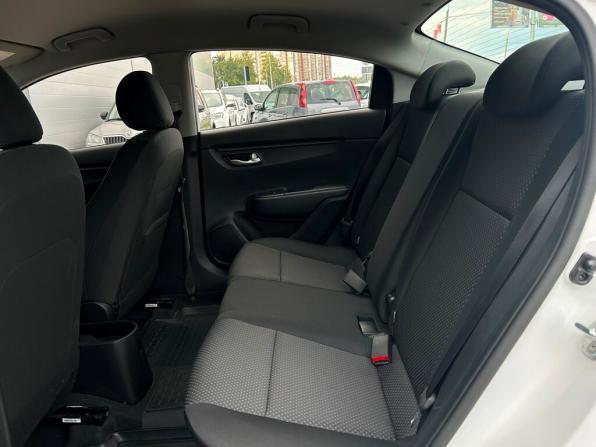 Kia Rio IV Рестайлинг с пробегом 2021 года, цена 1 568 400 рублей, 79125 км, седан, Автокод Объявления