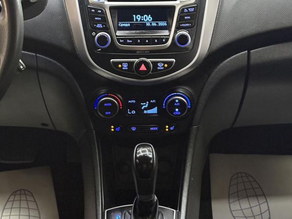 Hyundai Solaris I Рестайлинг с пробегом 2016 года, цена 1 275 000 рублей, 122100 км, седан, Автокод Объявления