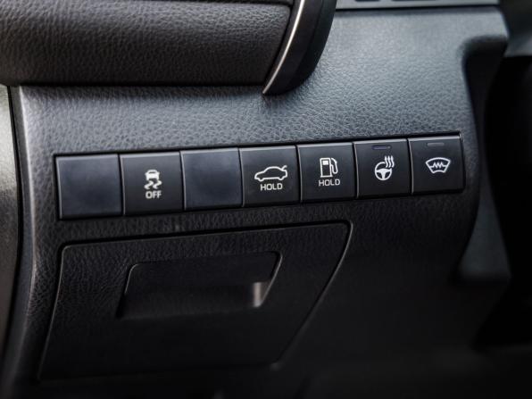 Toyota Camry VIII (XV70) Рестайлинг с пробегом 2021 года, цена 2 648 000 рублей, 172167 км, седан, Автокод Объявления