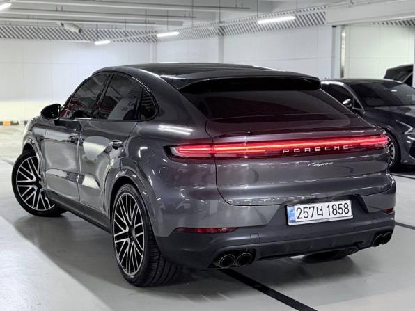 Porsche Cayenne III Рестайлинг с пробегом 2025 года, цена 16 299 000 рублей, 15985 км, внедорожник, Автокод Объявления