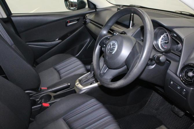Mazda Demio IV (DJ) с пробегом 2014 года, цена 889 000 рублей, 124550 км, хэтчбек, Автокод Объявления