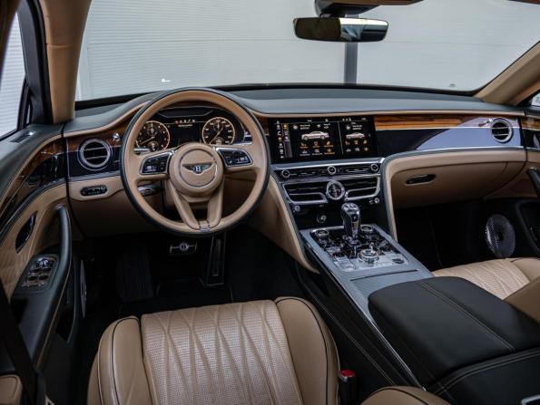 Bentley Flying Spur III с пробегом 2021 года, цена 17 550 000 рублей, 60522 км, седан, Автокод Объявления