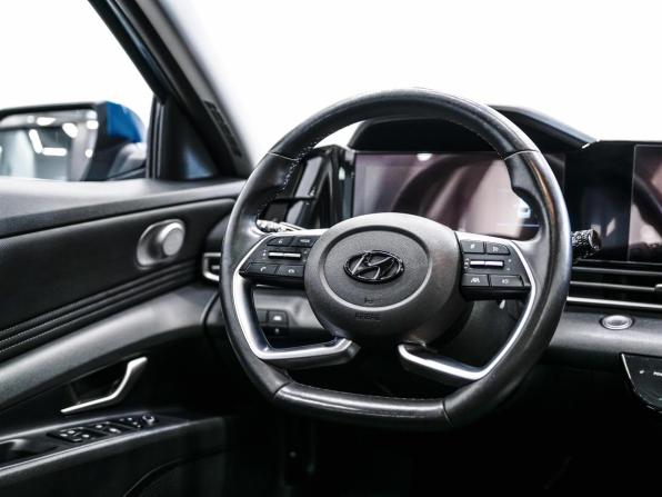 Hyundai Elantra VII (CN7) с пробегом 2021 года, цена 1 730 000 рублей, 58048 км, седан, Автокод Объявления