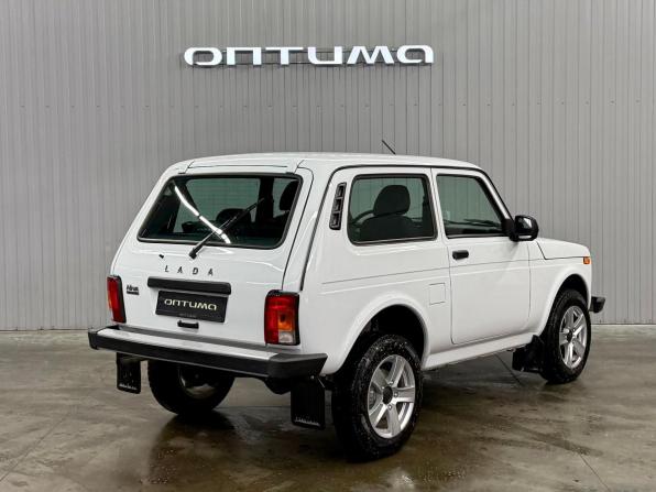 Lada (ВАЗ) Niva Legend с пробегом 2024 года, цена 977 000 рублей, 2900 км, внедорожник, Автокод Объявления